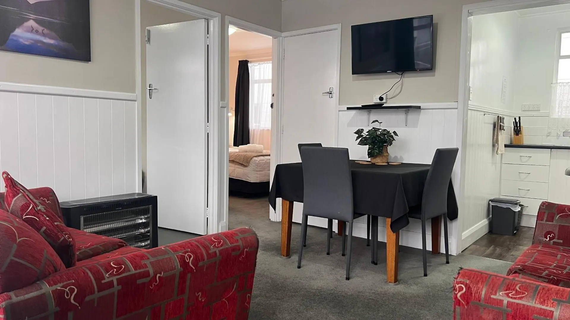 High Street Living Motel Picton 3*,